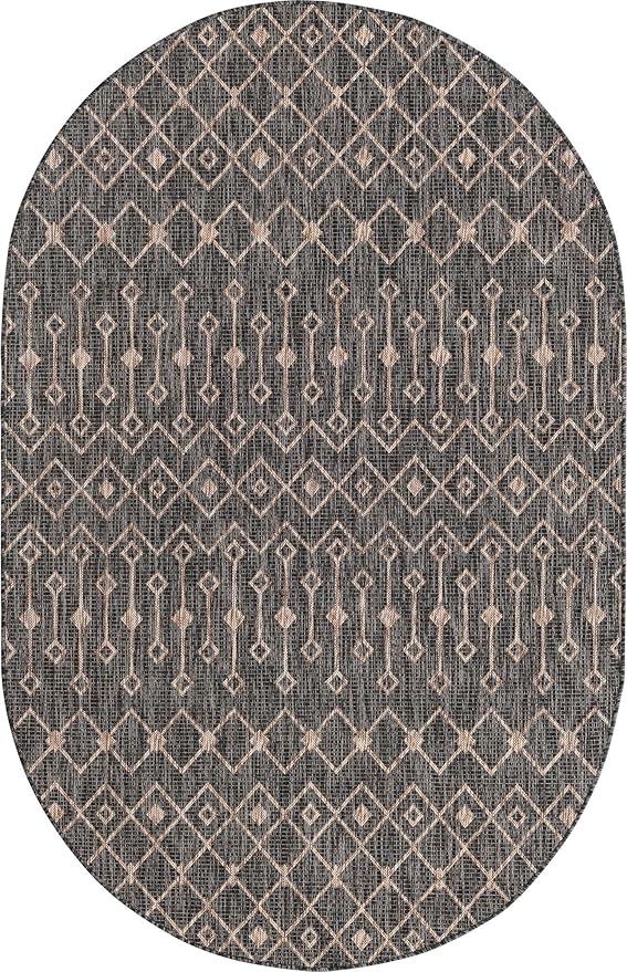 Unique Loom Outdoor Trellis Collection Area Rug - Tribal Trellis (5' 3" x 8' Oval, Charcoal Gray/ Natural)