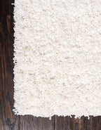 Unique Loom Solid Shag Collection Area Rug (10' x 13' 1" Rectangle, Snow White)