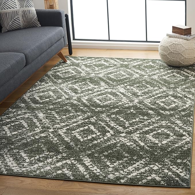 SAFAVIEH Adirondack Collection Area Rug - 4' x 6', Dark Green & Ivory, Geometric Design, Non-Shedding & Easy Care, Ideal for High Traffic Areas in Living Room, Bedroom, Dining (ADR131E-4)