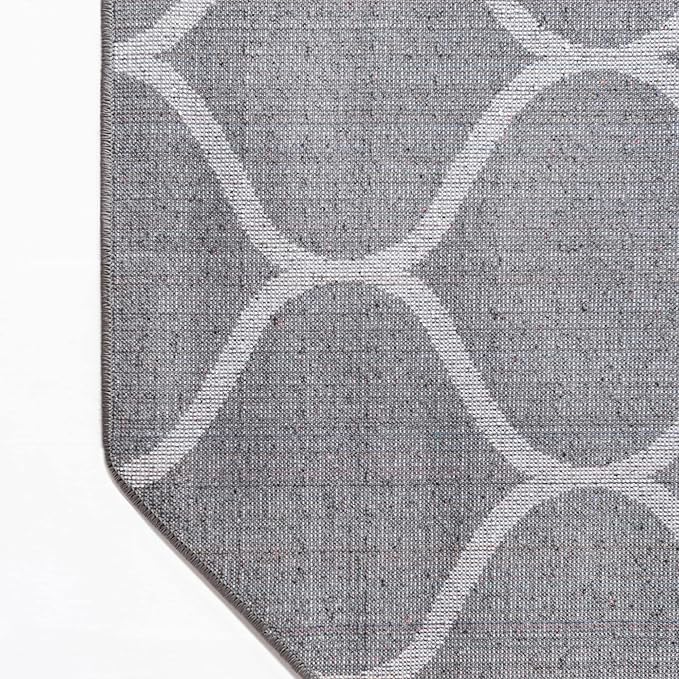 Rugs.com Lattice Frieze Collection Rug – 5' Octagon Dark Gray Medium Rug Perfect for Living Rooms, Kitchens, Entryways