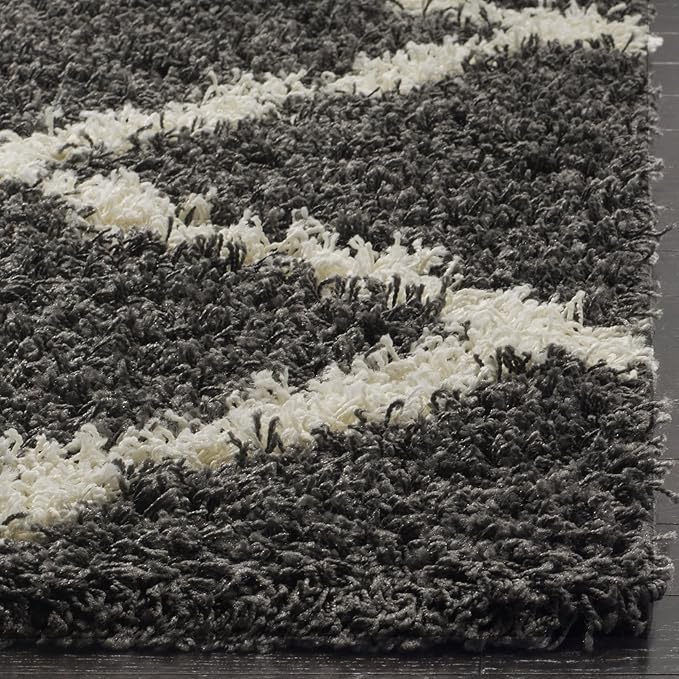 SAFAVIEH Dallas Shag Collection Accent Rug - 4' x 6', Dark Grey & Ivory, Trellis Design, Non-Shedding & Easy Care, 1.5-inch Thick Ideal for High Traffic Areas in Foyer, Living Room, Bedroom (SGD257A)
