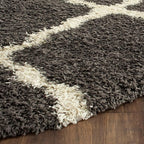 SAFAVIEH Dallas Shag Collection Area Rug - 8' Round, Dark Grey & Ivory, Trellis Design, Non-Shedding & Easy Care, 1.5-inch Thick Ideal for High Traffic Areas in Living Room, Bedroom (SGD257A)