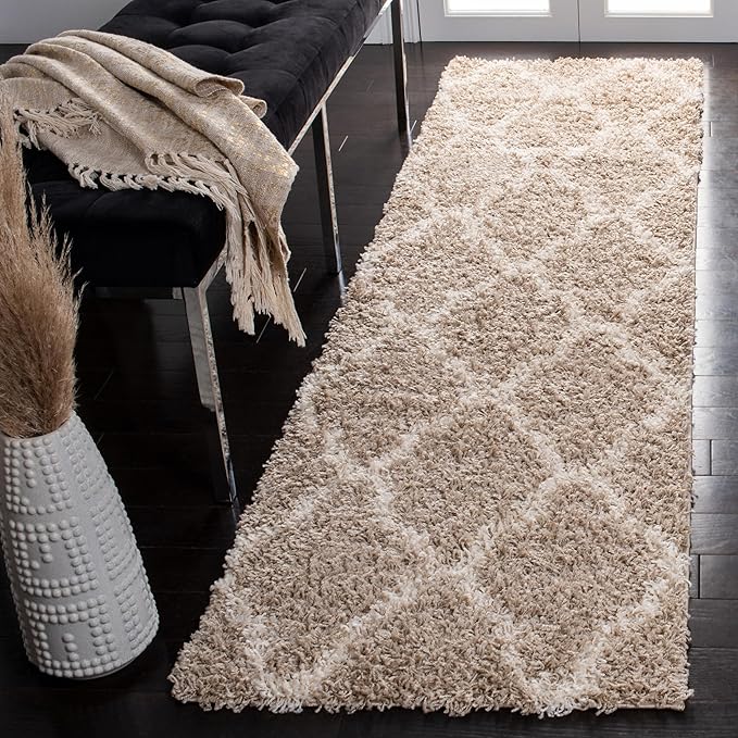 SAFAVIEH Dallas Shag Collection Runner Rug - 2'3" x 22', Beige & Ivory, Trellis Design, Non-Shedding & Easy Care, 1.5-inch Thick Ideal for High Traffic Areas in Living Room, Bedroom (SGD257D)