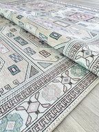 Fame Living Faded Oushak Rug, Turkish Vintage Floral Pastel Large Oversized Area Rugs for Living Room Dining Bedroom Kitchen Bathroom Nursery (848CrNv, 2' x 3')
