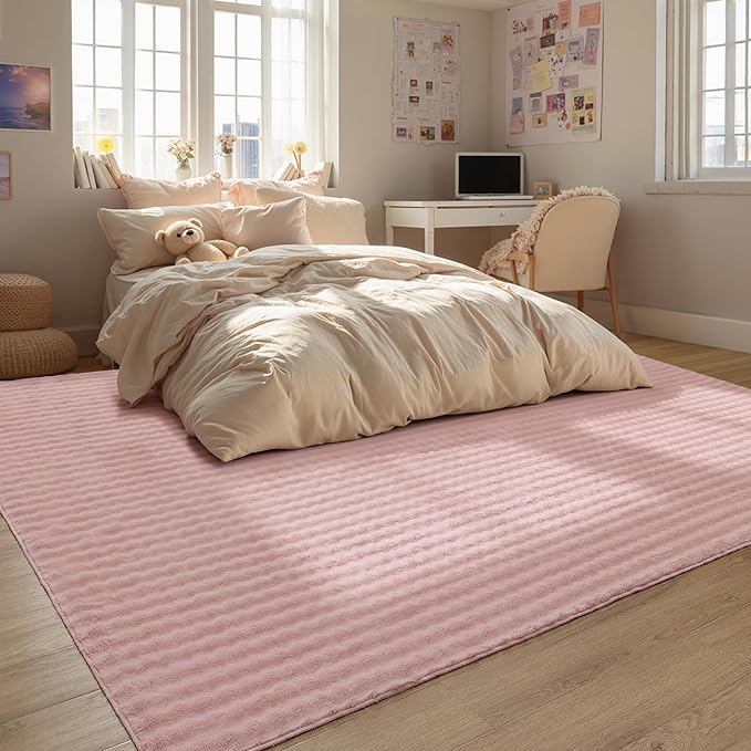 Bedsure 5x7 Fluffy Area Rugs for Living Room, Machine Washable Rugs, Non-Slip Backing, Non-Shedding, Pet Friendly Throw Rug for Bedroom Dining Room, Rug for Kids Room, Strawberry Cream