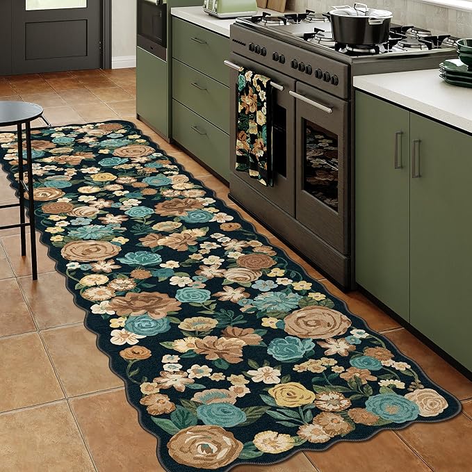 Washable Floral Runner Rug 2x6 Black Hallway Carpet Scalloped Flower Non Slip Soft Long Kitchen Runner Farmhouse Low Pile Thin Indoor Floor Cover for Bathroom Bedroom Laundry Room Entryway