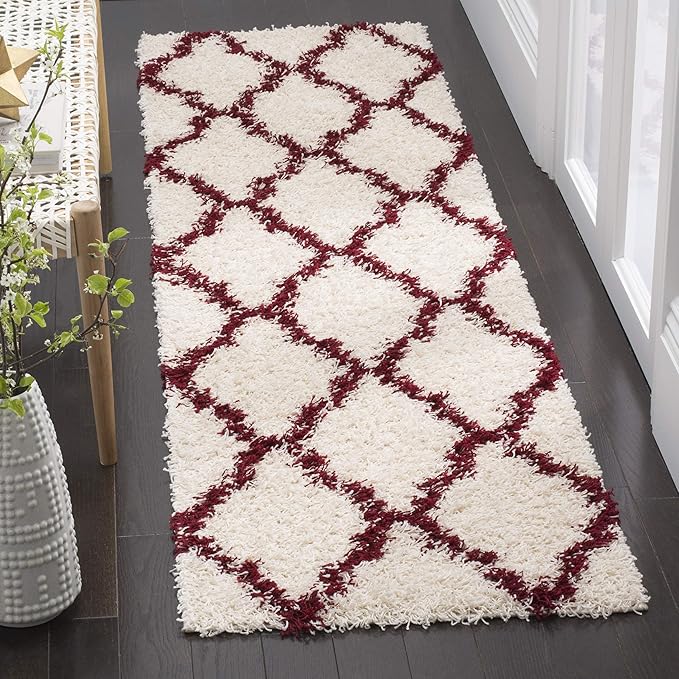 SAFAVIEH Dallas Shag Collection Runner Rug - 2'3" x 12', Ivory & Red, Trellis Design, Non-Shedding & Easy Care, 1.5-inch Thick Ideal for High Traffic Areas in Living Room, Bedroom (SGD257R)