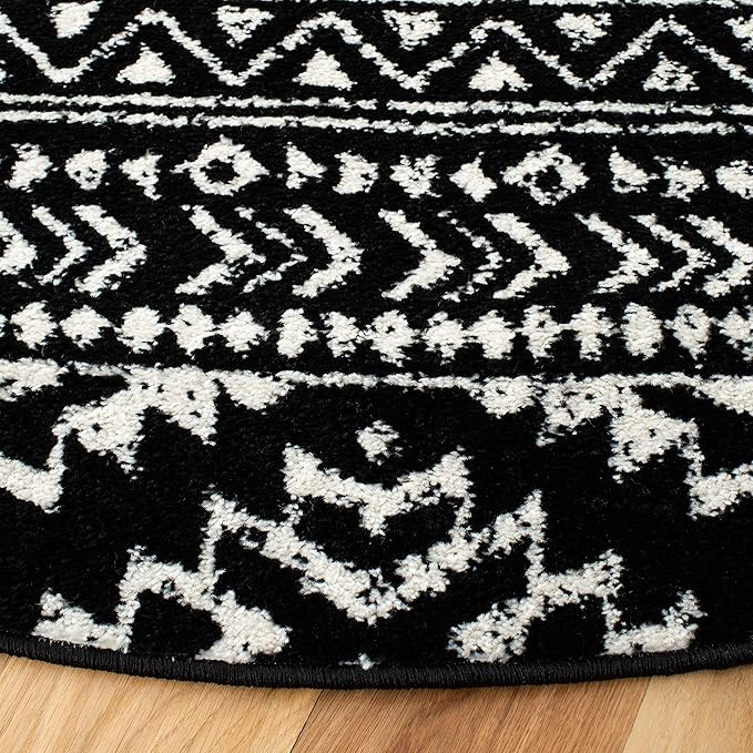 SAFAVIEH Tulum Collection Area Rug - 6'7" Round, Black & Ivory, Moroccan Boho Tribal Design, Non-Shedding & Easy to Clean, Ideal for Living Room, Bedroom, Dining Space (TUL272Z)