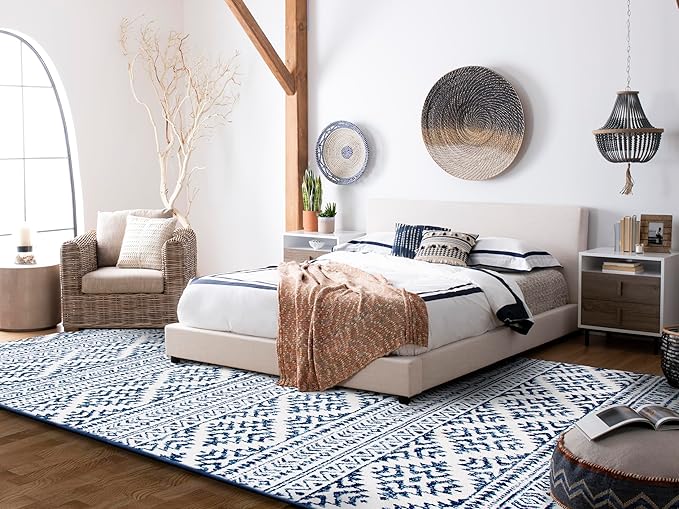 SAFAVIEH Area Rug 9x12 - Tulum Collection - Large - Ivory & Navy, Moroccan Boho Tribal Design, Non-Shedding & Easy to Clean, Ideal for Living Room, Bedroom, Dining Space (TUL272D)