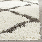 SAFAVIEH Dallas Shag Collection Area Rug - 10' Square, Ivory & Dark Grey, Trellis Design, Non-Shedding & Easy Care, 1.5-inch Thick Ideal for High Traffic Areas in Living Room, Bedroom (SGD257H)