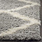 SAFAVIEH Dallas Shag Collection Area Rug - 8' Square, Grey & Ivory, Trellis Design, Non-Shedding & Easy Care, 1.5-inch Thick Ideal for High Traffic Areas in Living Room, Bedroom (SGD257G)