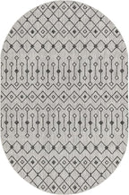 Unique Loom Outdoor Trellis Collection Area Rug - Tribal Trellis (5' 3" x 8' Oval, Gray/ Black)