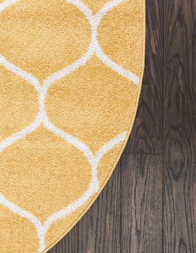 Rugs.com Lattice Frieze Collection Rug – 3' 3 x 5' 3 Oval Yellow Medium Rug Perfect for Living Rooms, Large Dining Rooms, Open Floorplans