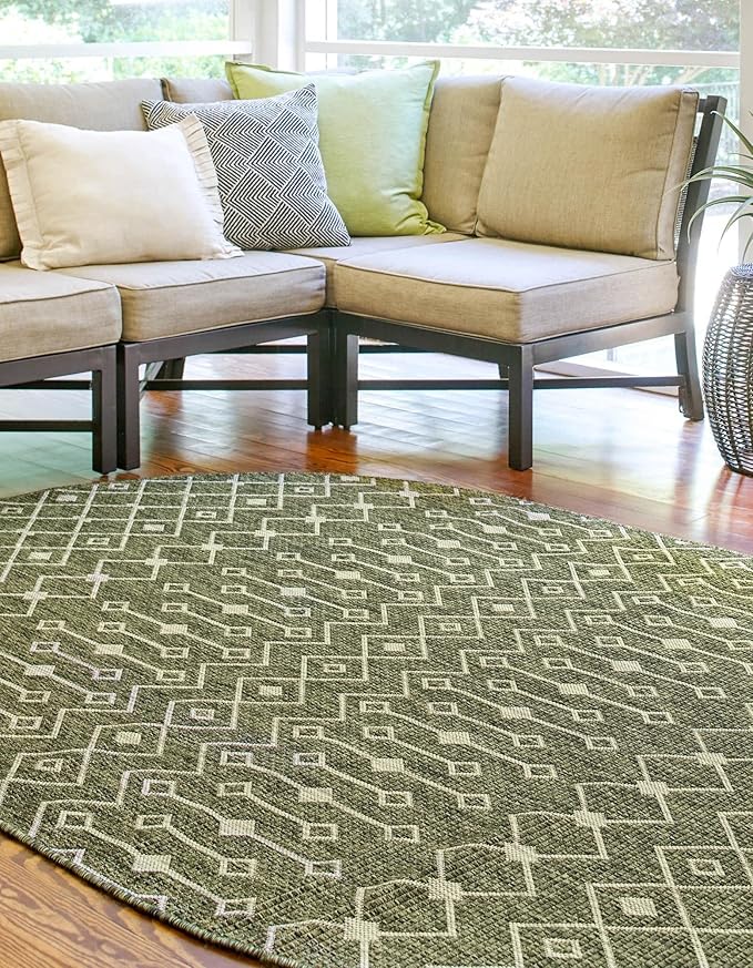 Unique Loom Outdoor Trellis Collection Area Rug - Tribal Trellis (5' 3" x 8' Oval, Green/ Natural)