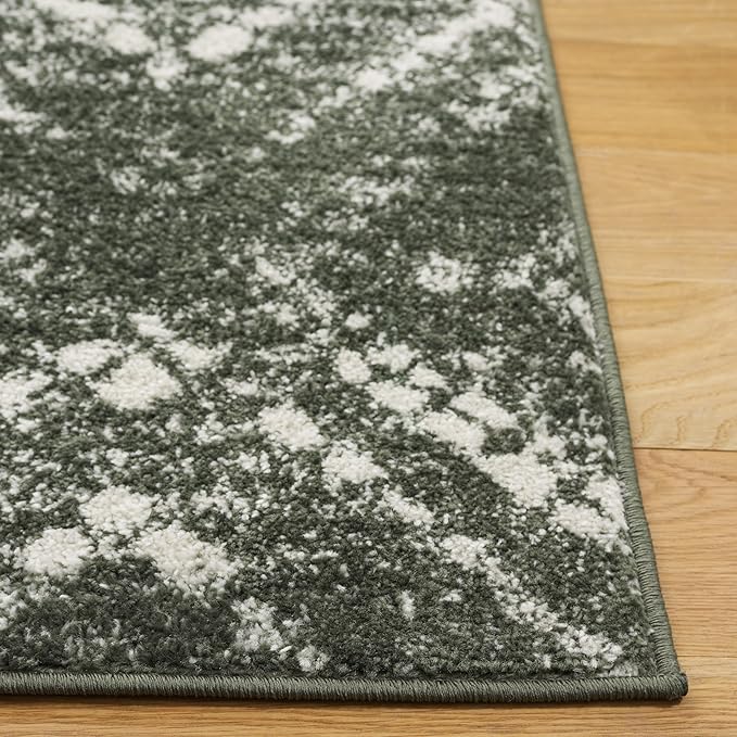 SAFAVIEH Adirondack Collection Area Rug - 6' x 9', Dark Green & Ivory, Geometric Design, Non-Shedding & Easy Care, Ideal for High Traffic Areas in Living Room, Bedroom, Dining (ADR131E-6)