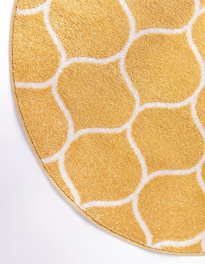 Rugs.com Lattice Frieze Collection Rug – 5' Round Yellow Medium Rug Perfect for Kitchens, Dining Rooms