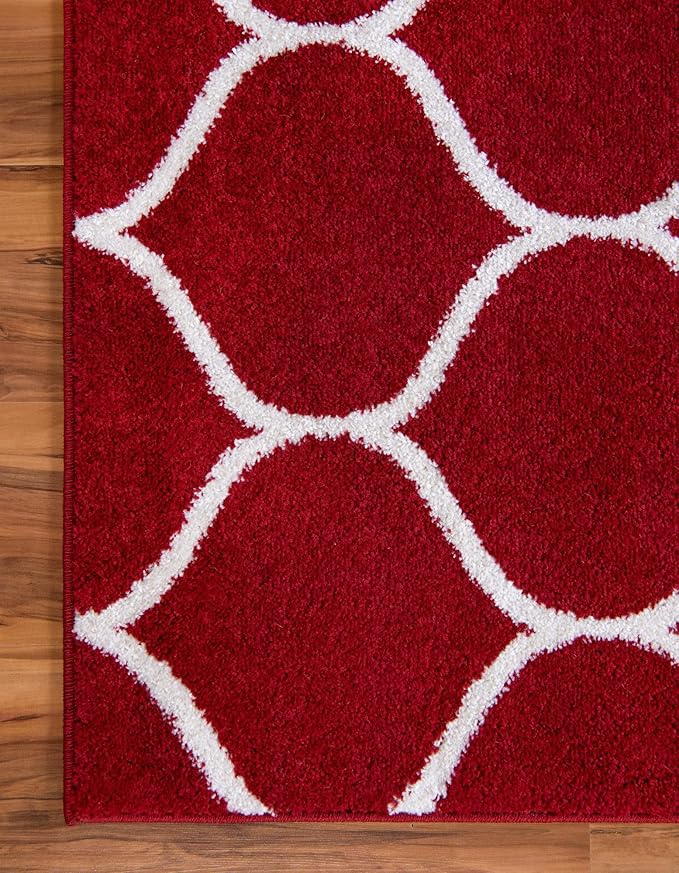 Rugs.com Lattice Frieze Collection Rug – 8' x 11' Red Medium Rug Perfect for Living Rooms, Large Dining Rooms, Open Floorplans