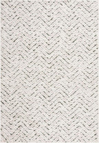 SAFAVIEH Adirondack Collection Area Rug - 5'1" x 7'6", Ivory & Dark Green, Chevron Design, Non-Shedding & Easy Care, Ideal for High Traffic Areas in Living Room, Bedroom, Dining (ADR104X-5)