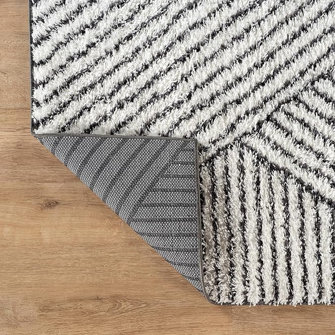 Rugshop Geometric Diamond Stripe Shag Area Rug White 5' x 7' Great for Bedrooms, Living Rooms, or Under Coffee Tables