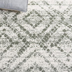 SAFAVIEH Adirondack Collection Area Rug - 5'1" x 7'6", Ivory & Dark Green, Geometric Design, Non-Shedding & Easy Care, Ideal for High Traffic Areas in Living Room, Bedroom, Dining (ADR131W-5)