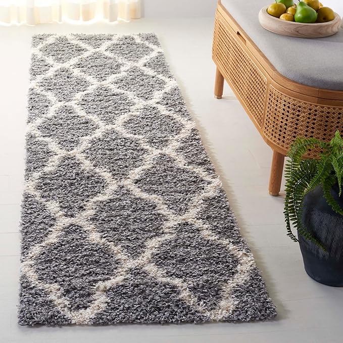 SAFAVIEH Dallas Shag Collection Runner Rug - 2'3" x 14', Grey & Ivory, Trellis Design, Non-Shedding & Easy Care, 1.5-inch Thick Ideal for High Traffic Areas in Living Room, Bedroom (SGD257G)