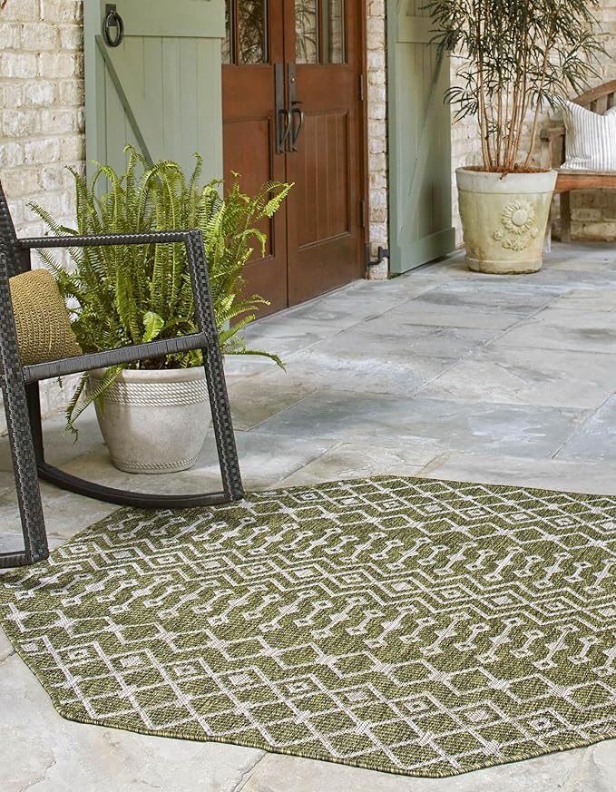 Unique Loom Outdoor Trellis Collection Area Rug - Tribal Trellis (7' 10" Octagon, Green/ Natural)
