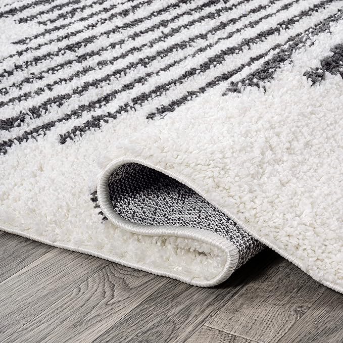 JONATHAN Y Elm Diamond Stripe Shag White/Gray Indoor Area Rug, 4x6, Geometric, Bohemian, Contemporary, Easy-Cleaning for Living Room, Bedroom, Kitchen, Pet Friendly, Non-Shedding (MOH408A-4)
