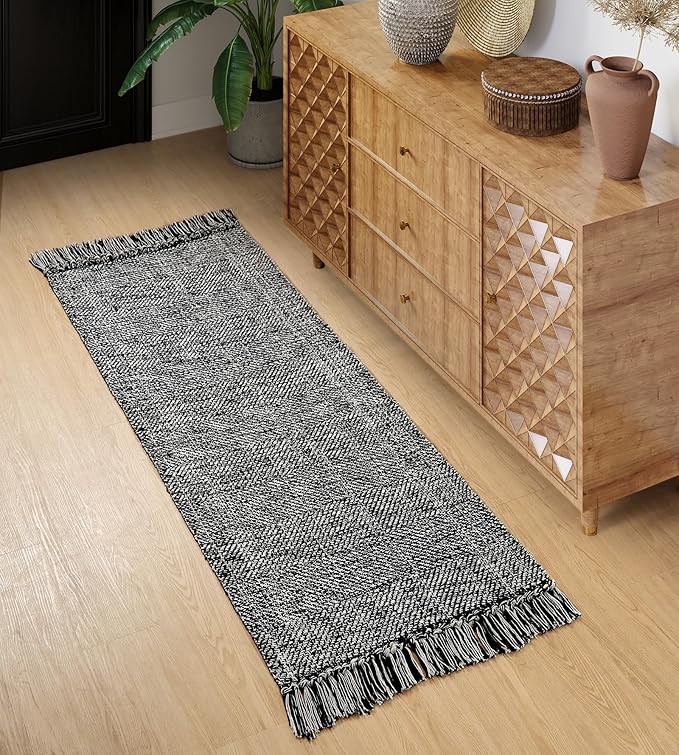 Collive Hallway Runner Rug, 2' x 5' Soft Washable Kitchen Runner Rug, Black Contemporary Modern Laundry Room Rugs Indoor Hand-Woven Cotton Carpet for Bedroom Entryway Front Door Farmhouse
