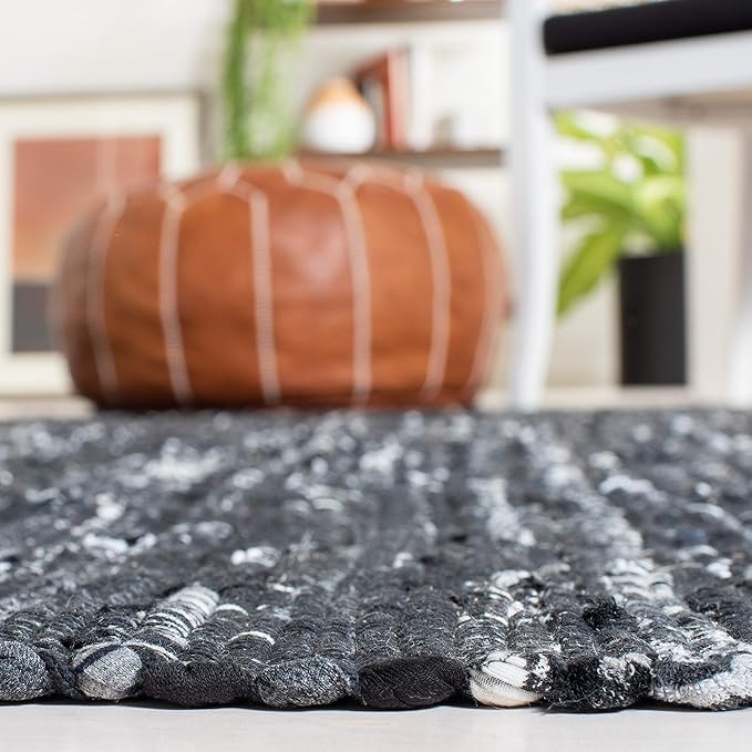 SAFAVIEH Rag Rug Collection Area Rug - 5' x 8', Black, Handmade Boho Stripe Cotton, Ideal for High Traffic Areas in Living Room, Bedroom (RAR121Z)