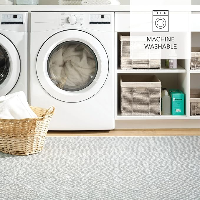 Dash and Albert Diamond Machine Washable Area Rug - 2' x 3' Platinum/White - Diamond Accent Rug - Anti-Slip Backing, Lightweight, Machine Washable, High Traffic Areas Kitchen, Mudroom, Laundry Room