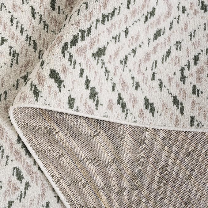 SAFAVIEH Adirondack Collection Area Rug - 6' x 9', Ivory & Dark Green, Chevron Design, Non-Shedding & Easy Care, Ideal for High Traffic Areas in Living Room, Bedroom, Dining (ADR104X-6)