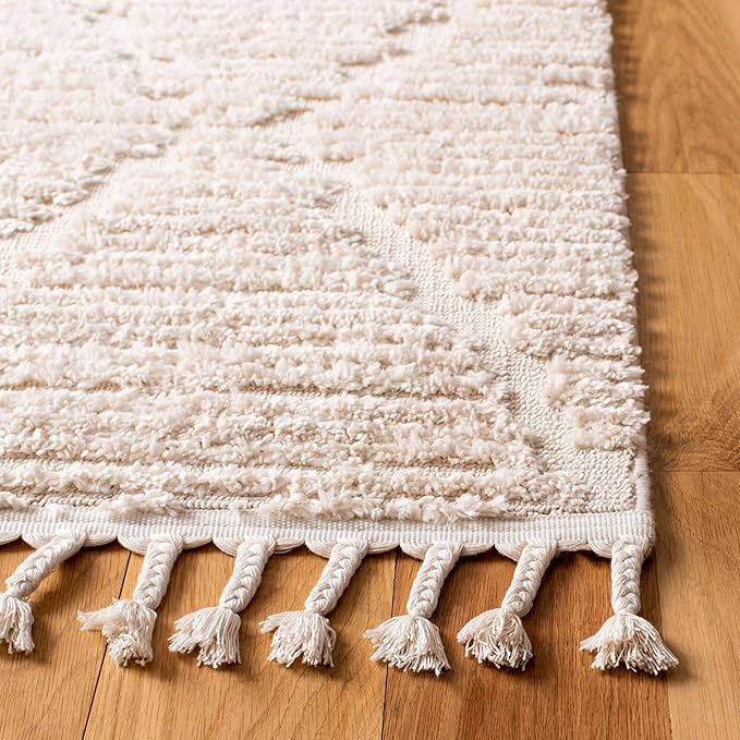 SAFAVIEH Area Rug 8x10 - Marrakech Collection - Large - Beige, Moroccan Boho Tribal Tassel Design, Non-Shedding & Easy Cleaning, Ideal for Living Room, Bedroom, Office, Dining Space (MRK517C)