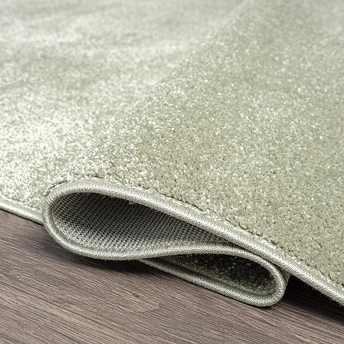 JONATHAN Y Haze Solid Low-Pile Green Indoor Area Rug 3x5, Coastal,Bohemian,Minimalist,Classic, Easy-Cleaning for Living Room,Bedroom,Kitchen,Pet Friendly,Non-Shedding (SEU100O-3)