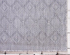 Unique Loom Outdoor Trellis Collection Area Rug - Tribal Trellis (5' 1" x 8' Rectangle, Gray/ Black)