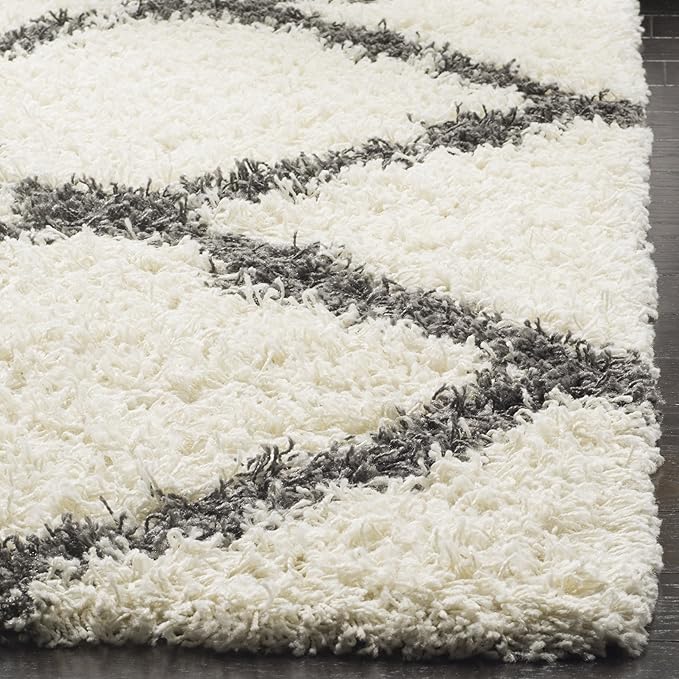 SAFAVIEH Area Rug 8x10 - Dallas Shag Collection - Large - Ivory & Dark Grey, Trellis Pattern, Non-Shedding & Easy Cleaning, Plush Thick Pile, Ideal for Living Room, Bedroom, Dining Space (SGD257H)
