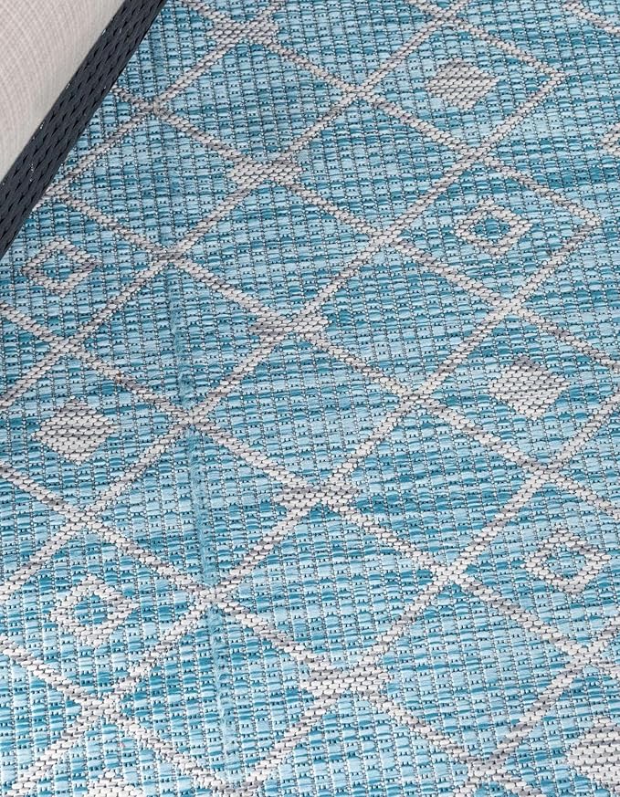 Unique Loom Outdoor Trellis Collection Area Rug - Tribal Trellis (5' 3" Square, Aqua/ Ivory)