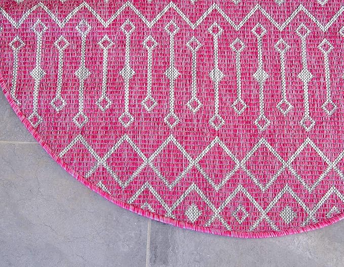 Unique Loom Outdoor Trellis Collection Area Rug - Tribal Trellis (4' 1" Round, Fuschia/ Gray)