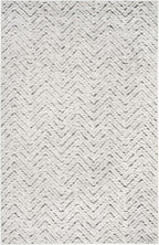 SAFAVIEH Adirondack Collection Area Rug - 6' x 9', Ivory & Charcoal, Chevron Design, Non-Shedding & Easy Care, Ideal for High Traffic Areas in Living Room, Bedroom (ADR104N)