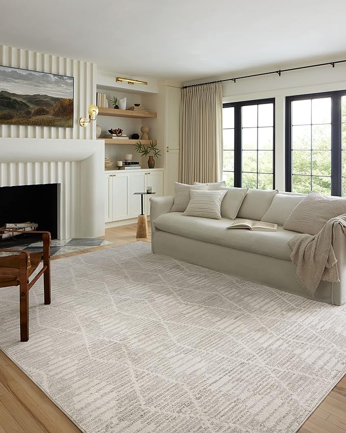Loloi Kamala Collection KAM-02 Ivory/Silver 5'-3" x 7'-9" Area Rug