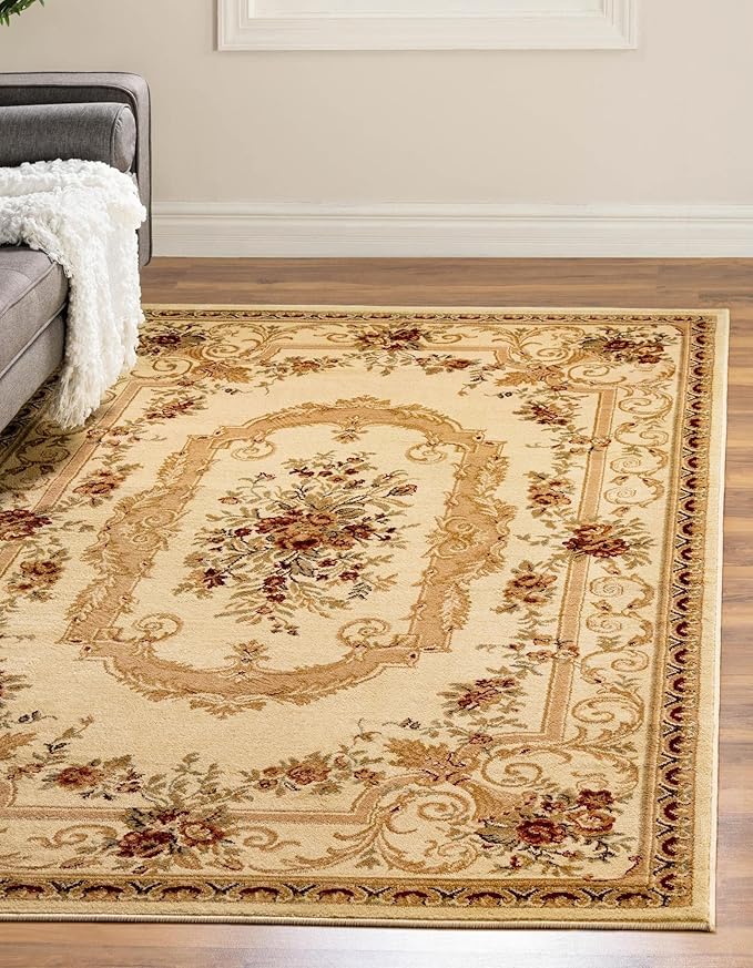 Rugs.com Chateau Collection Rug – 4' x 6' Cream Medium Rug Perfect for Entryways, Kitchens, Breakfast Nooks, Accent Pieces