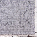 Unique Loom Outdoor Trellis Collection Area Rug - Tribal Trellis (10' x 13' 1" Rectangle, Gray/ Black)