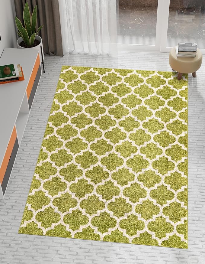 Rugs.com Lattice Collection Rug – Palace Rugs Light Green Medium-Pile Rug Perfect for Living Rooms, Kitchens, Entryways