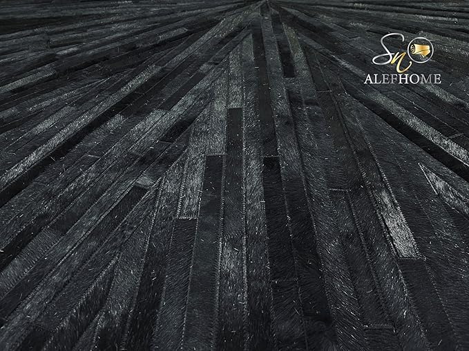 Faux Cowhide Round Area Rug | Non-Slip Leather Floor Carpet for Living Room, Bedroom, and Home Décor | Modern Stylish Accent Rug(Black_10x10)