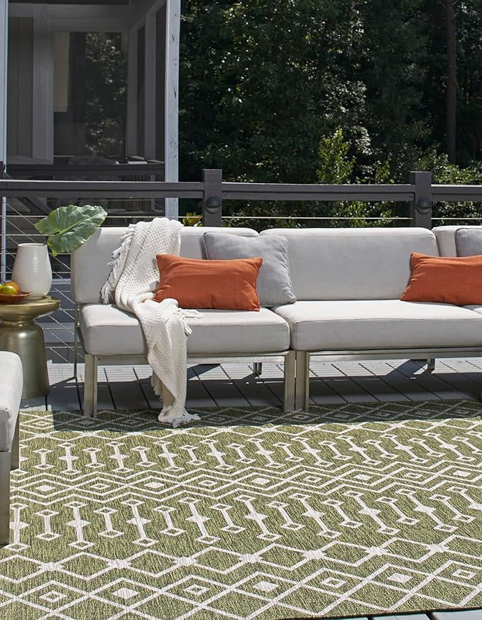Unique Loom Outdoor Trellis Collection Area Rug - Tribal Trellis (7' 10" Square, Green/ Natural)
