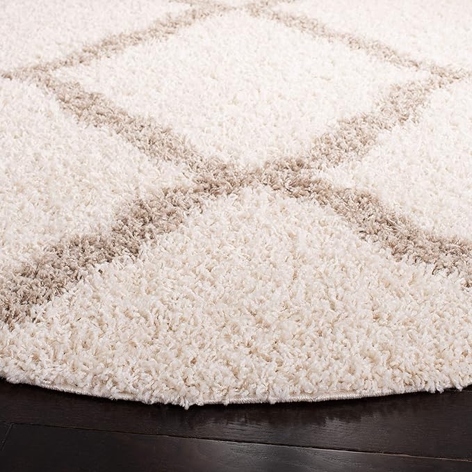 SAFAVIEH Dallas Shag Collection Area Rug - 4' Round, Ivory & Beige, Trellis Design, Non-Shedding & Easy Care, 1.5-inch Thick Ideal for High Traffic Areas in Living Room, Bedroom (SGD257B)