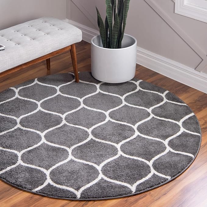 Rugs.com Lattice Frieze Collection Rug – 4' Round Dark Gray Medium Rug Perfect for Kitchens, Dining Rooms