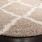 SAFAVIEH Dallas Shag Collection Area Rug - 10' Round, Beige & Ivory, Trellis Design, Non-Shedding & Easy Care, 1.5-inch Thick Ideal for High Traffic Areas in Living Room, Bedroom (SGD257D)