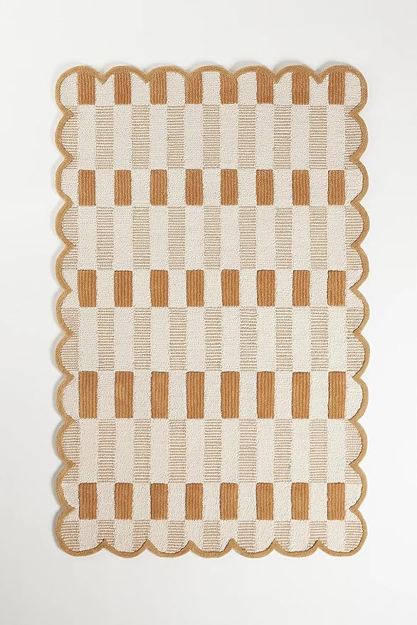 Hand-Tufted Wool Area Rug with Scalloped Edges, Neutral Beige Plaid Pattern, Cozy Soft Accent Rug for Living Room, Bedroom, and Nursery, Handmade Decorative Carpet, 6x6 Ft (Round)