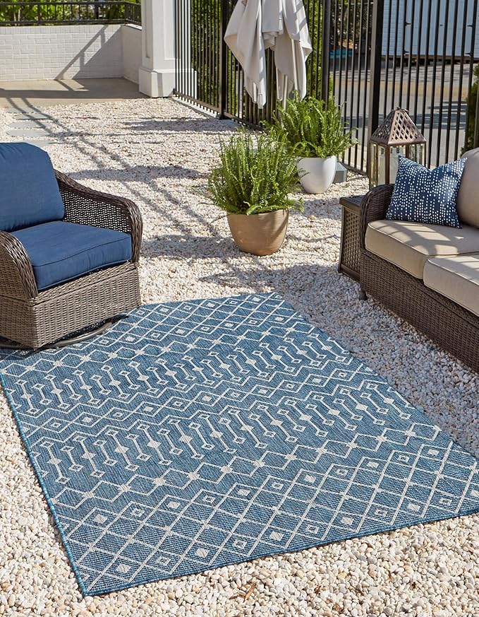 Unique Loom Outdoor Trellis Collection Area Rug - Tribal Trellis (10' x 14' 1" Rectangle, Blue/ Ivory)