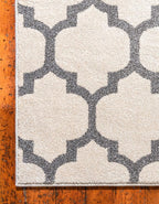 Rugs.com Lattice Collection Rug – 9x12 Beige and Gray Medium-Pile Rug Perfect for Living Rooms, Large Dining Rooms, Open Floorplans